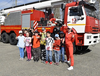 Экскурсия: «Всем пожарным — сухих рукавов!»